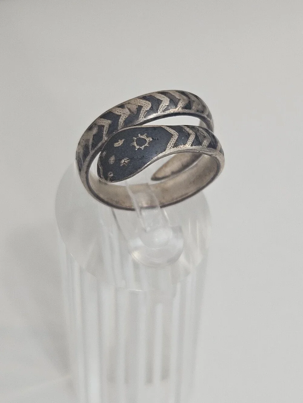 Sterling Silver Native Style Coiled Snake Wrap Ring Oxidized 925 Vintage Chevron